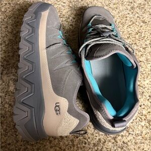 UGG Men’s Captrail Waterproof Sneakers Thunder Cloud Gray Size 14 Hiking shoes